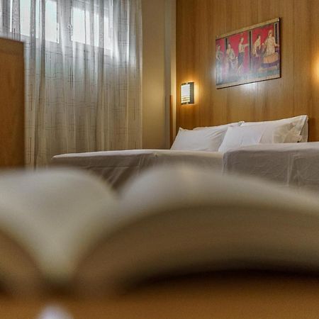 Hostal Acueducto Los Milagros Μέριδα Εξωτερικό φωτογραφία