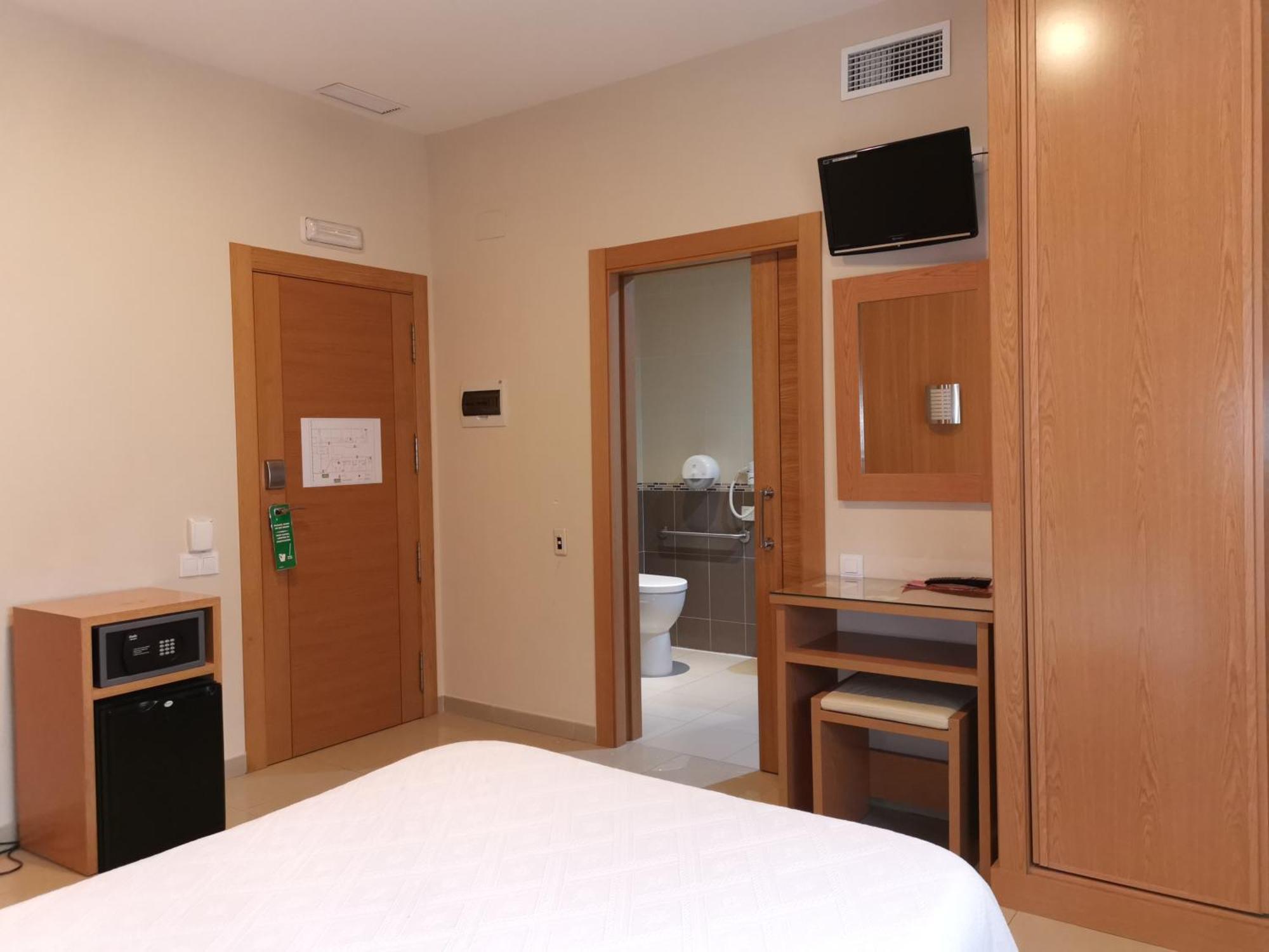 Hostal Acueducto Los Milagros Μέριδα Εξωτερικό φωτογραφία